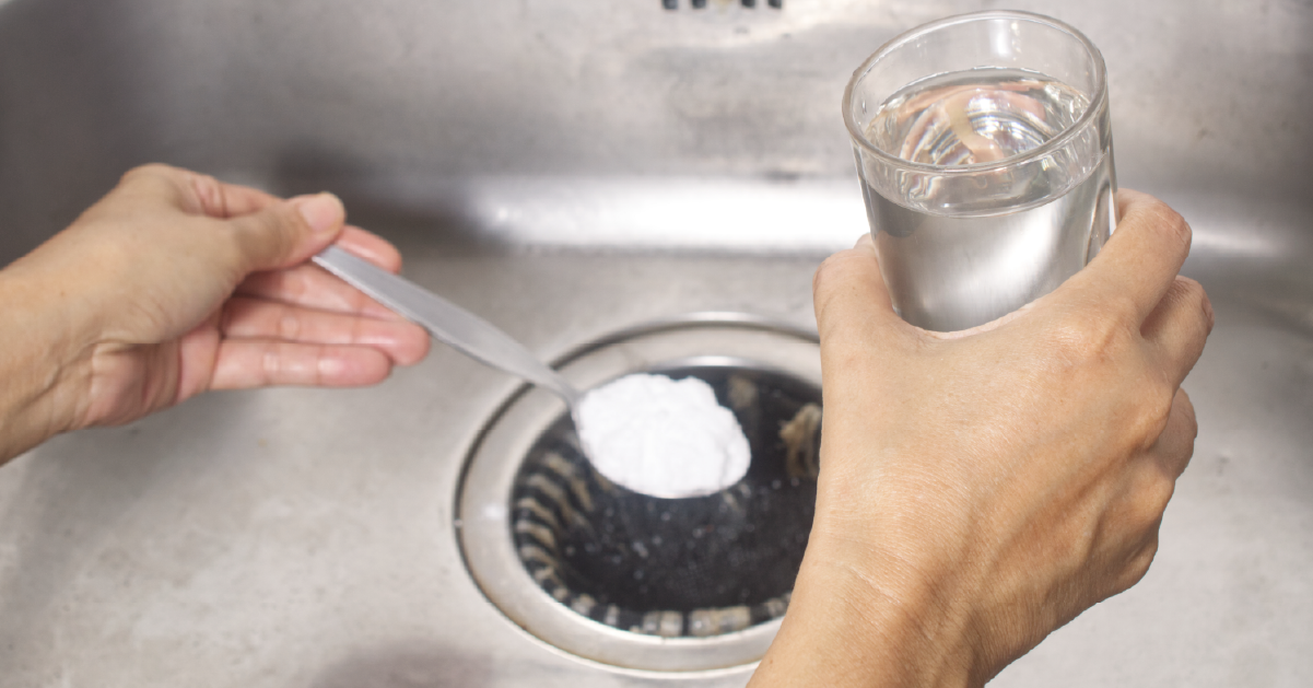 How to Unclog a Kitchen Sink Drain at Home